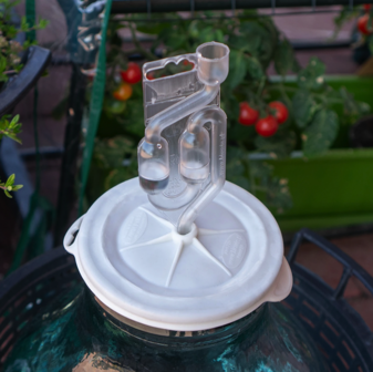 Dop 138mm voor gistingsflessen met een brede opening